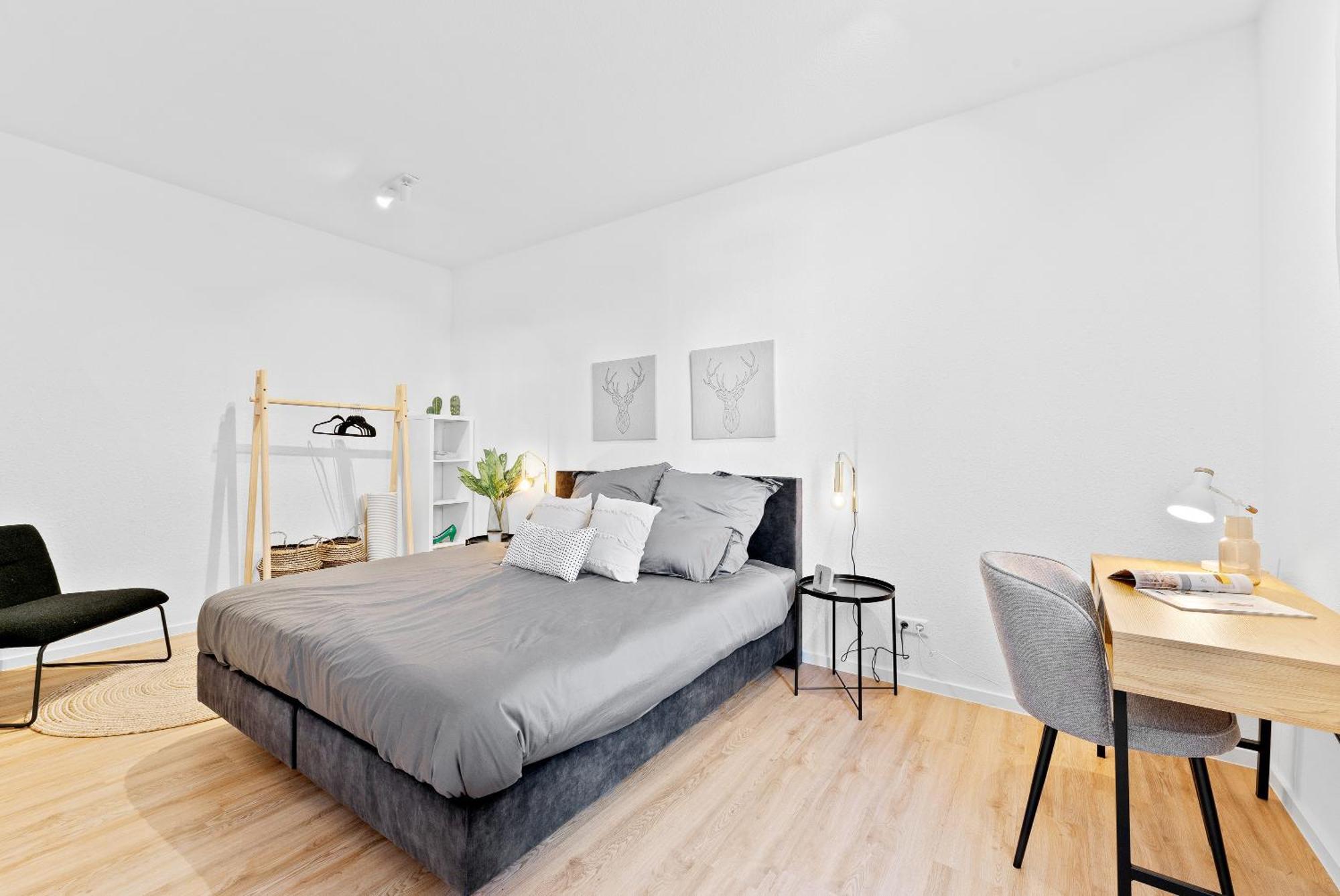 Helle Zentrumsnahe Familienfreundliche Ferienwohnung Fellbach Bagian luar foto